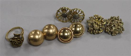 Four pairs of assorted gold ear clips including 9ct and a 9ct rose ring.